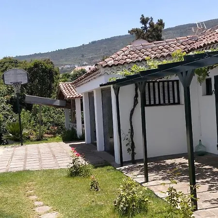 Holiday home El Lagar De Piedra